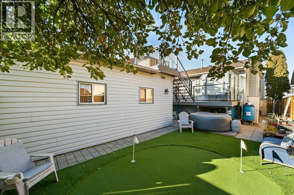 60 Ventura Road NE
