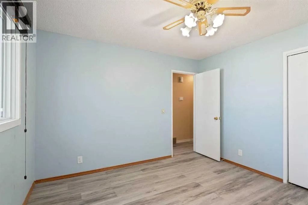 84 Maranda Close NE