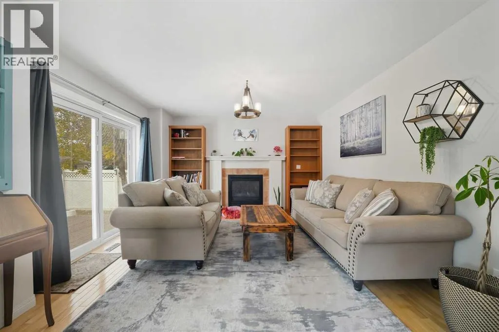 65 Asmundsen Avenue