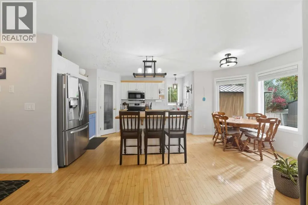 65 Asmundsen Avenue