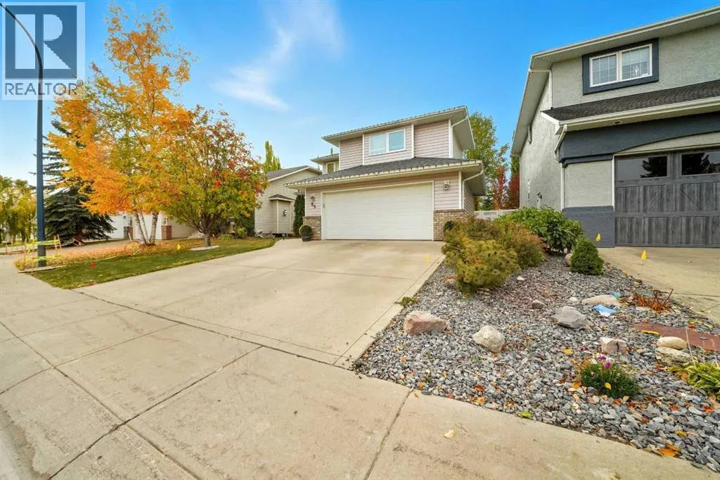 65 Asmundsen Avenue
