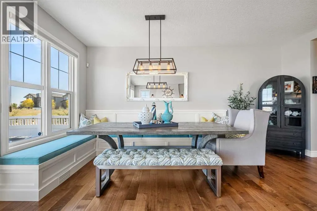 35 Mahogany Crescent SE