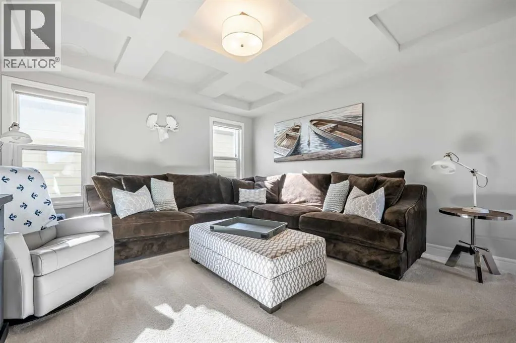 35 Mahogany Crescent SE