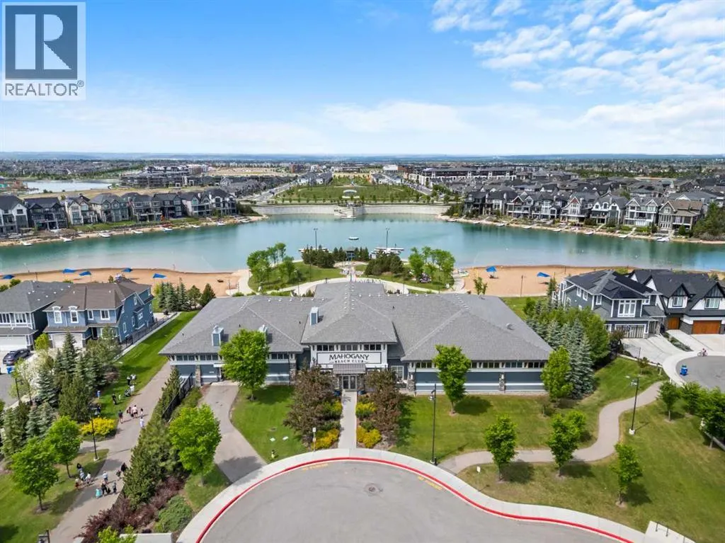 35 Mahogany Crescent SE
