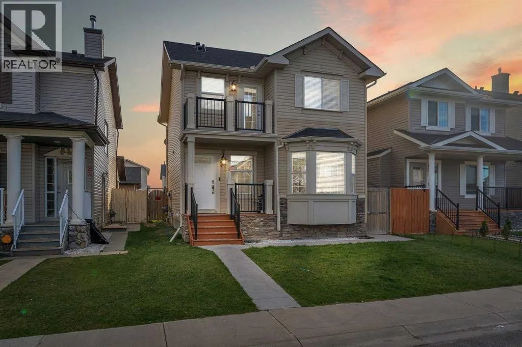 19 Taralake Rise NE