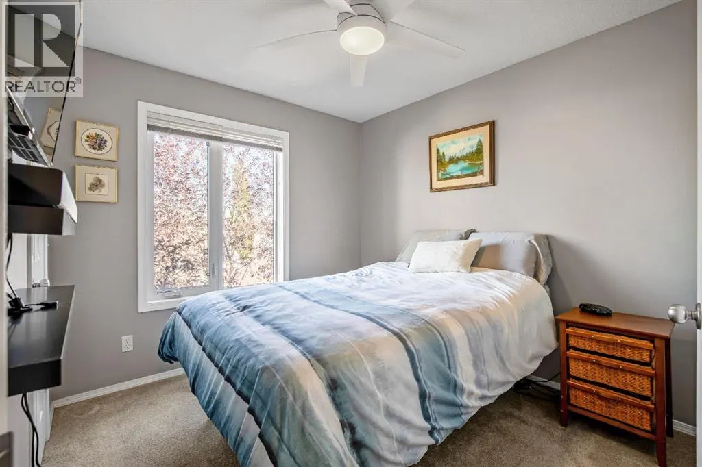 17 Luxstone Crescent SW