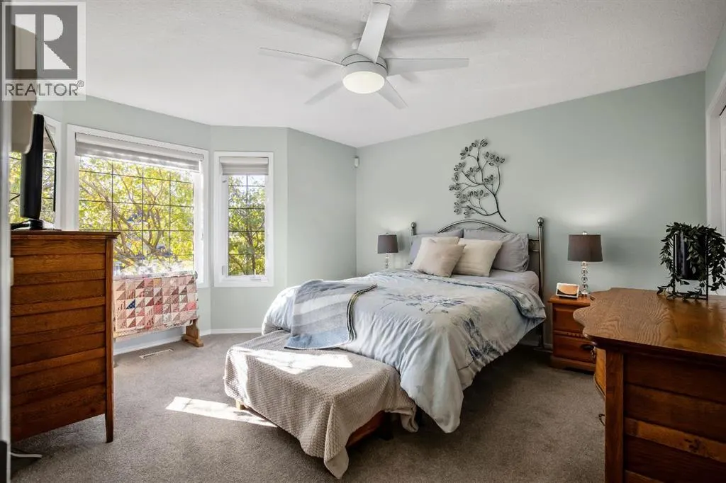 17 Luxstone Crescent SW