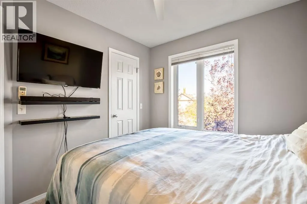 17 Luxstone Crescent SW