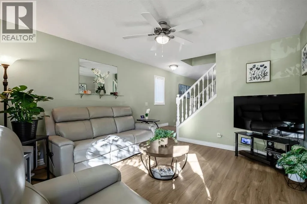 17 Luxstone Crescent SW