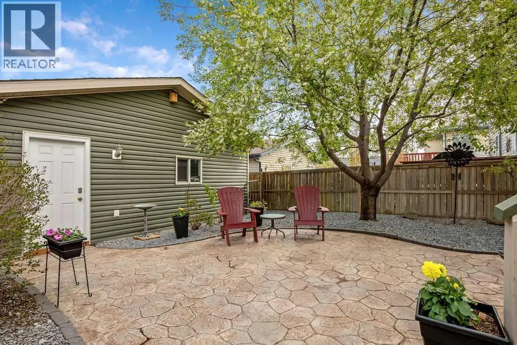 17 Luxstone Crescent SW