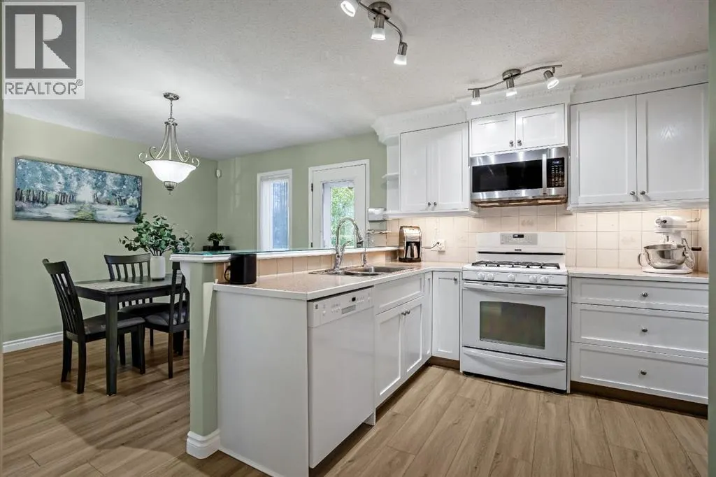 17 Luxstone Crescent SW