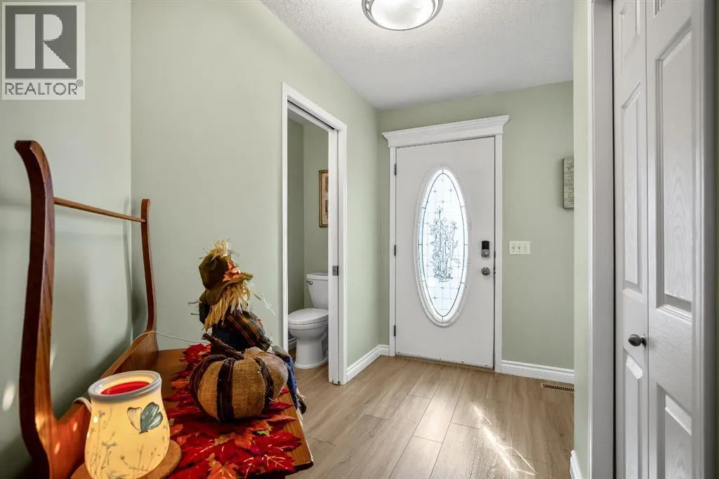 17 Luxstone Crescent SW