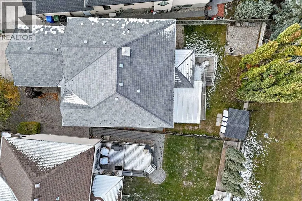 151 Cranwell Close SE