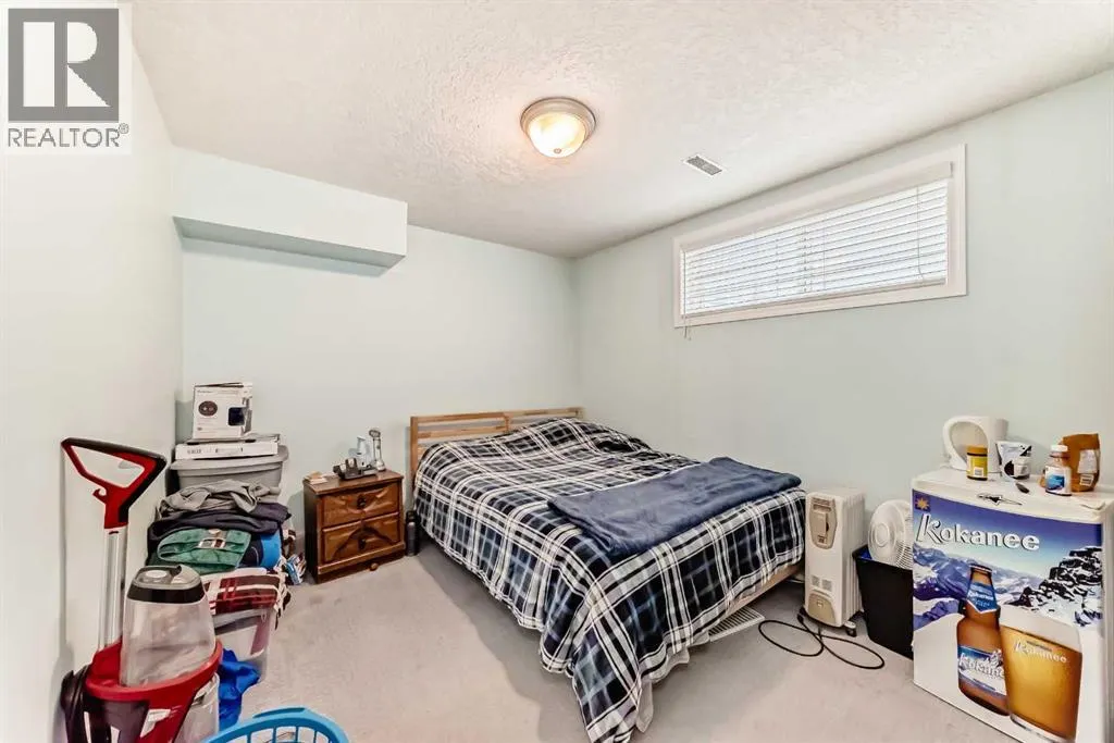 151 Cranwell Close SE
