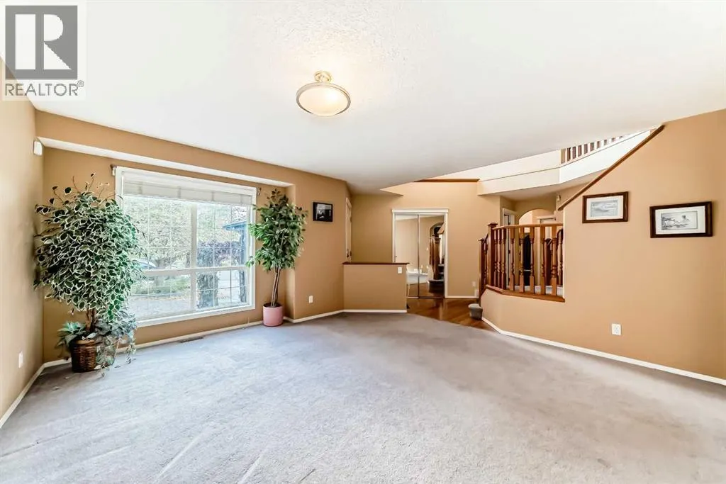 151 Cranwell Close SE