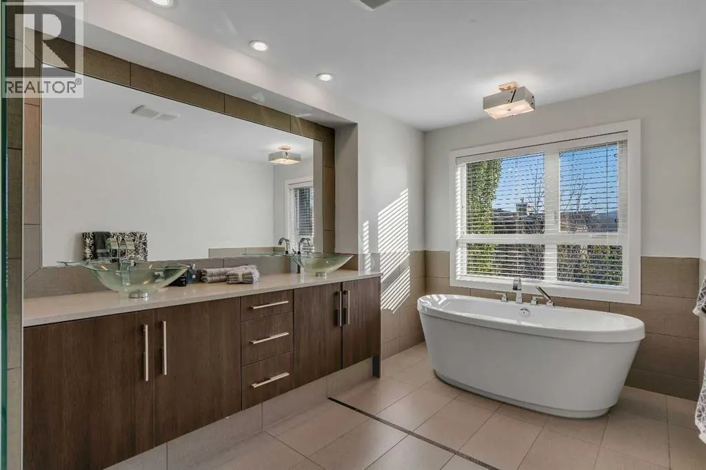 86 West Point Mews SW