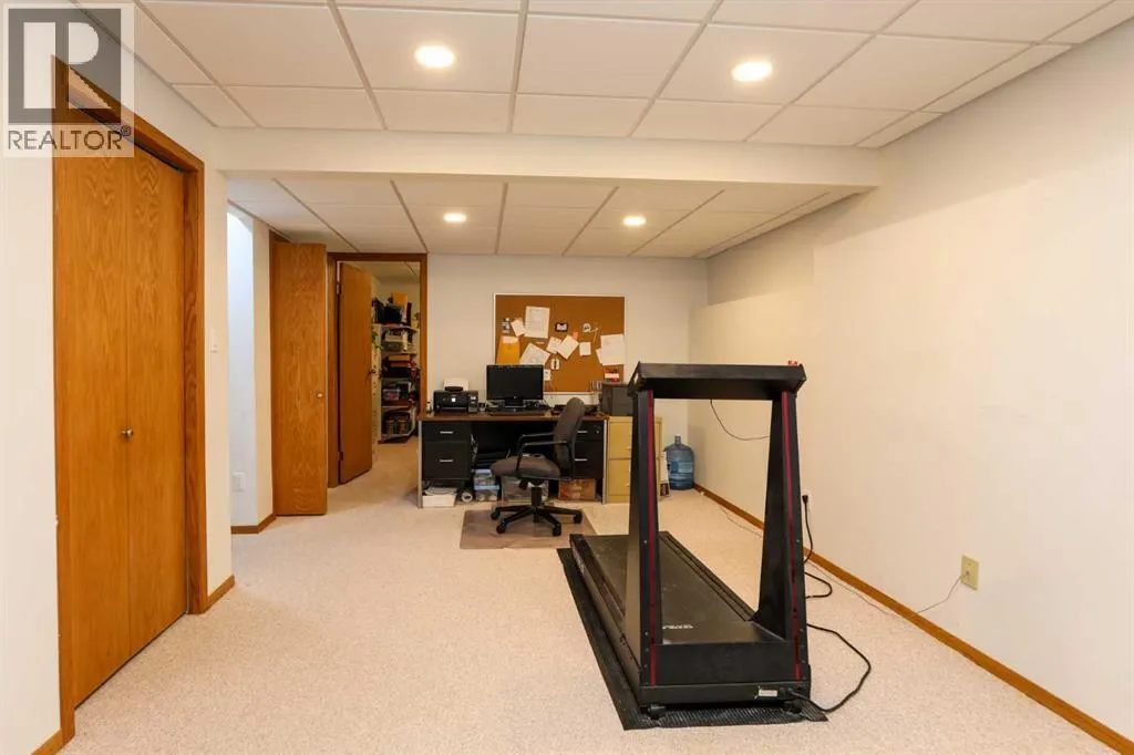 112 Edgewood Boulevard W