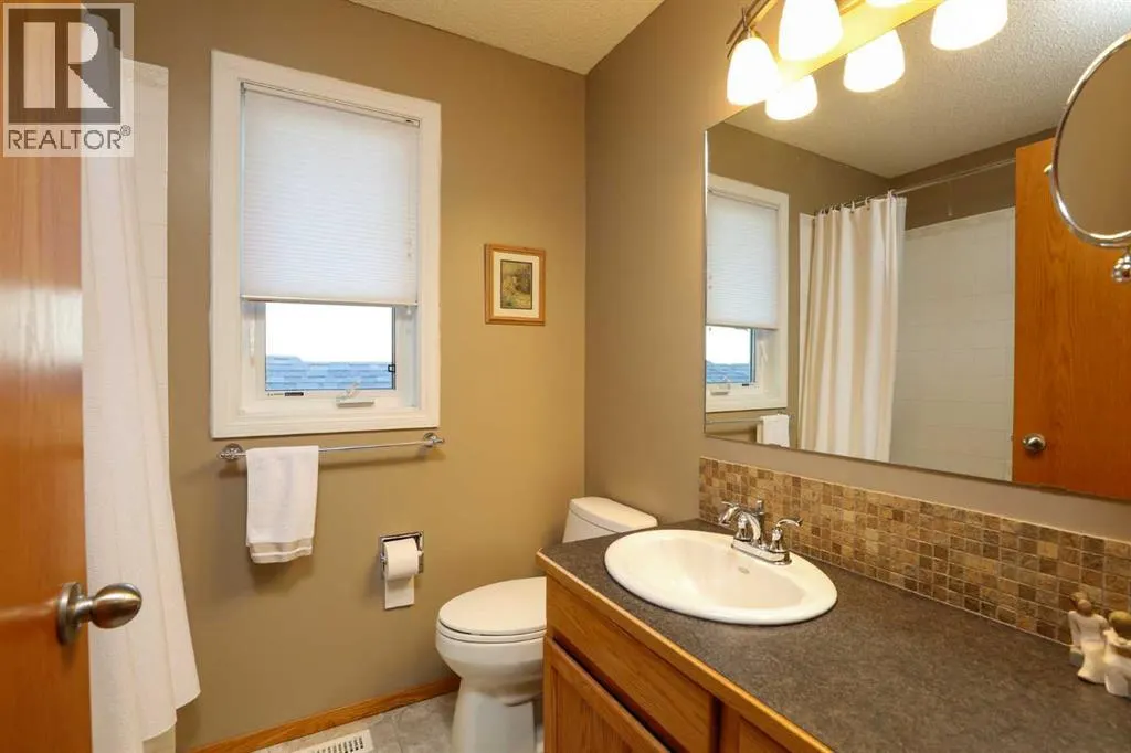 112 Edgewood Boulevard W