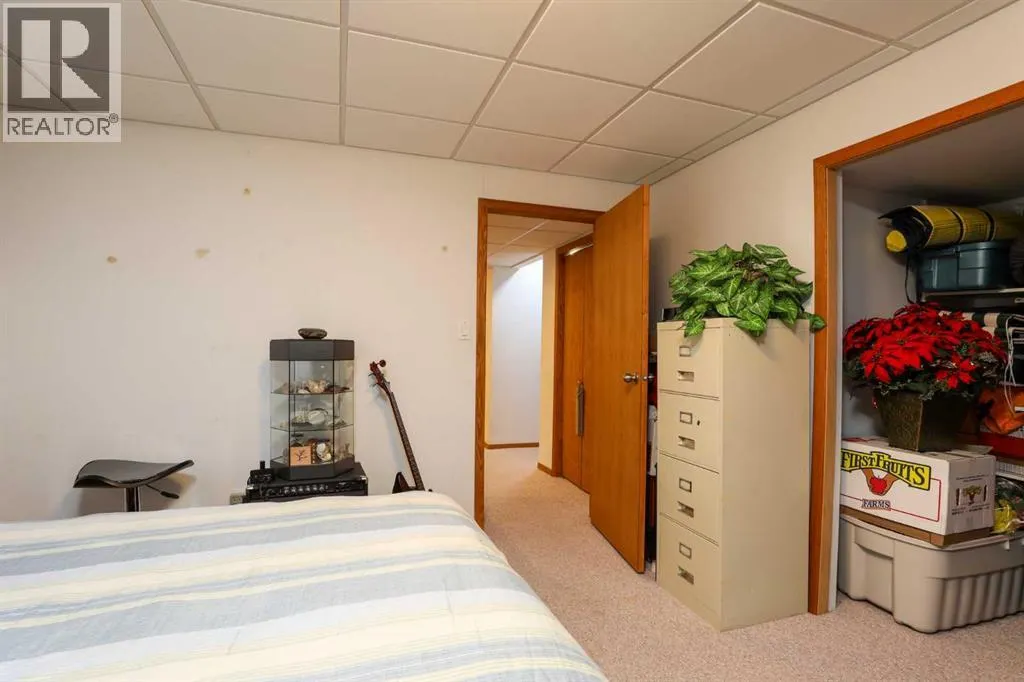 112 Edgewood Boulevard W