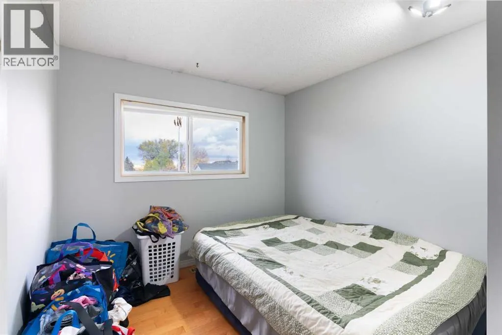 136 Beaumont Crescent
