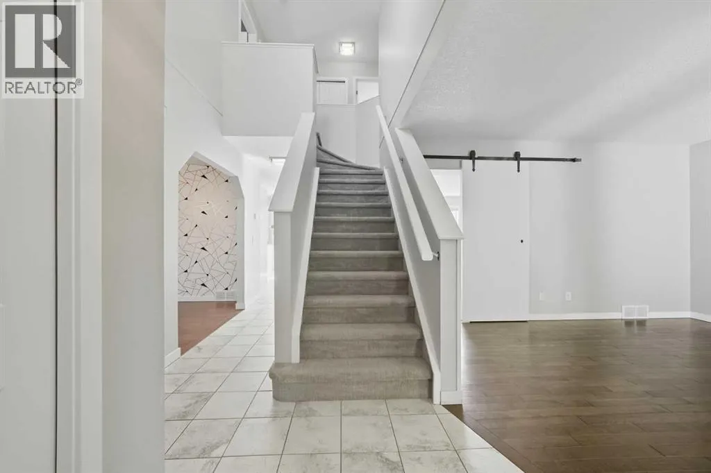 161 Douglasbank Way SE