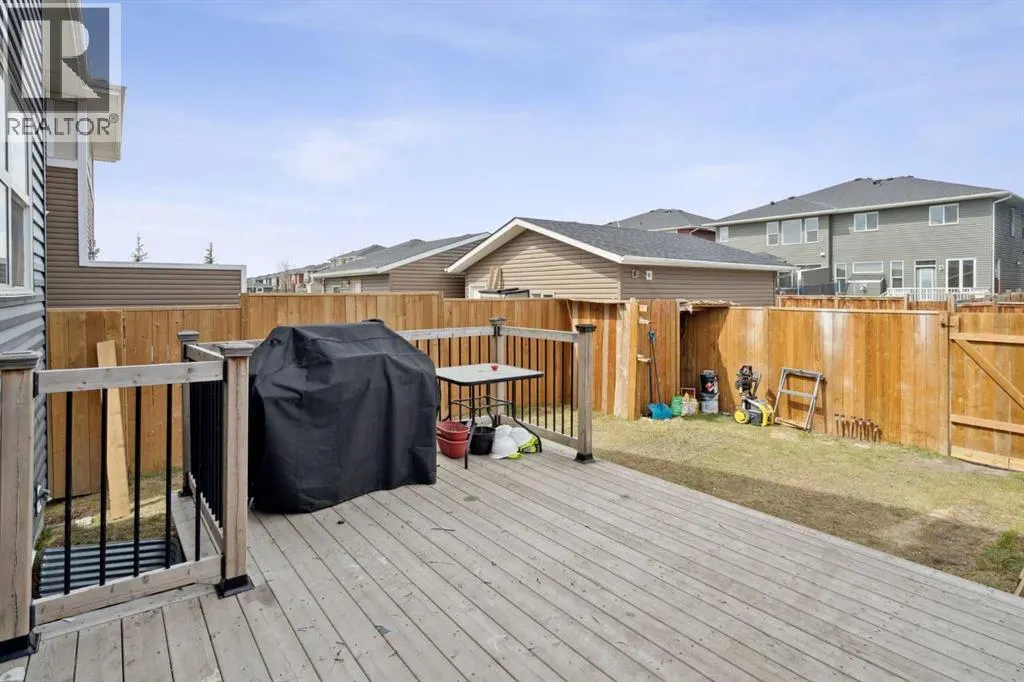 368 Redstone Drive NE