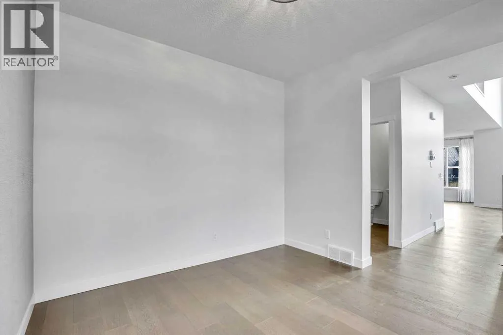 379 Chelsea Passage