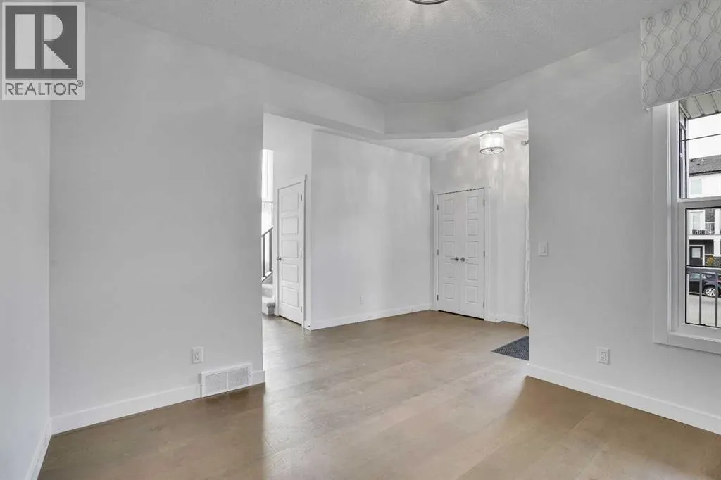 379 Chelsea Passage