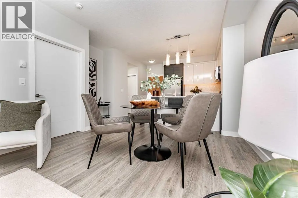 3215, 95 Burma Star Road SW