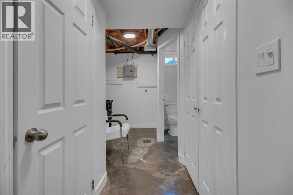 129 Midridge Place SE