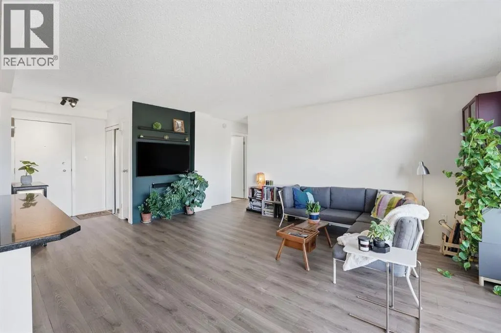 1107, 1330 15 Avenue SW