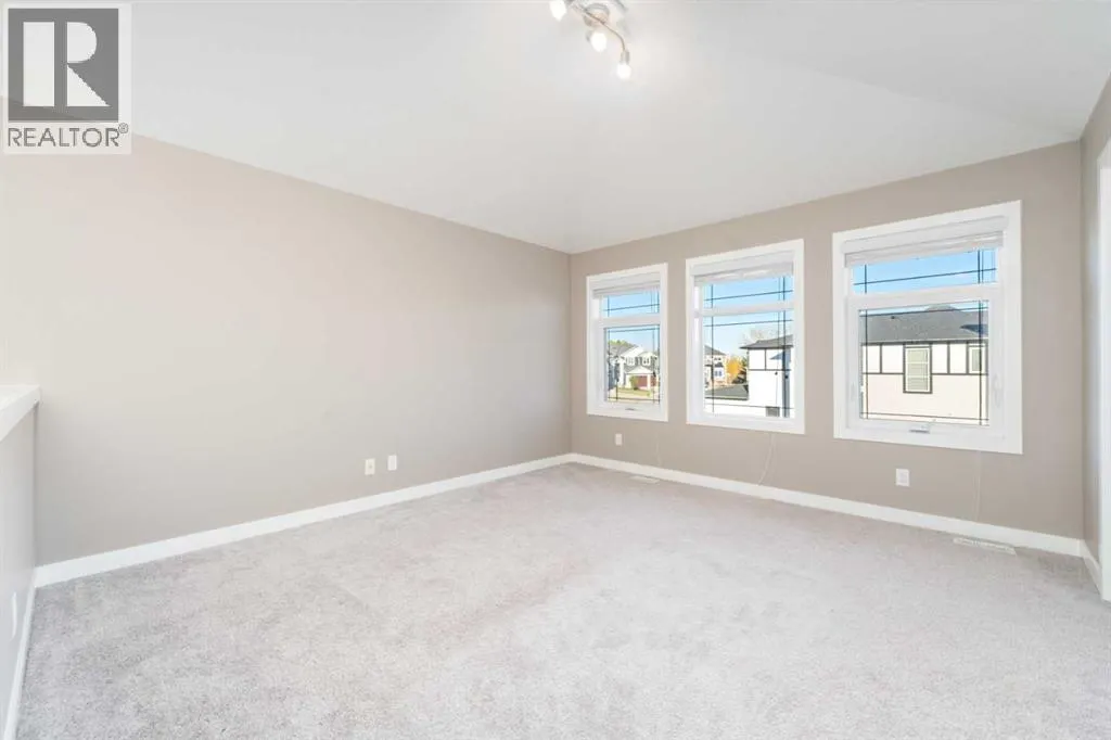 243 Kinniburgh Road