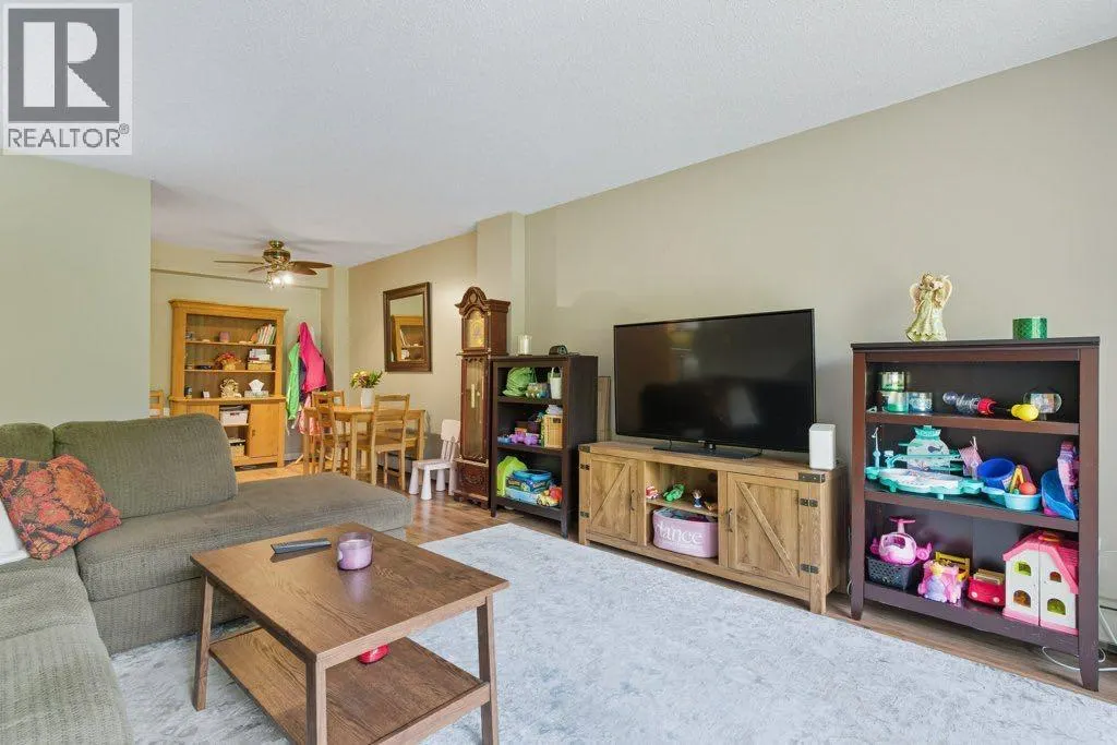 512, 8948 Elbow Drive SW