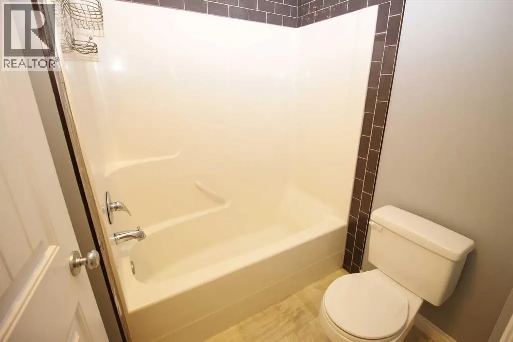 106, 8 Prestwick Pond Terrace SE