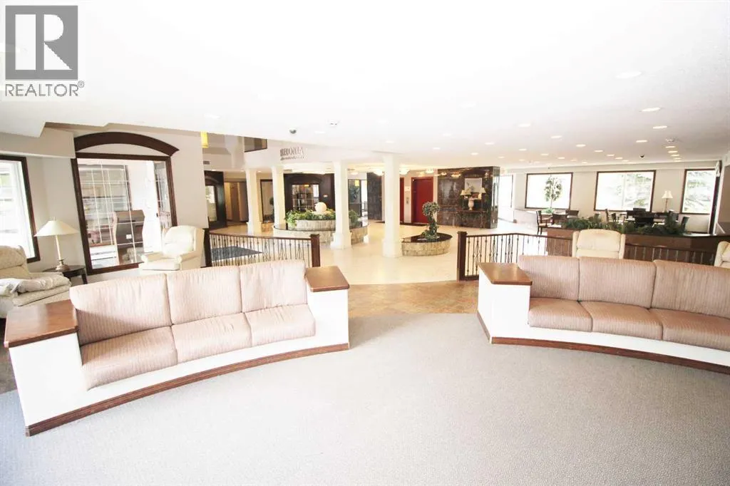 106, 8 Prestwick Pond Terrace SE