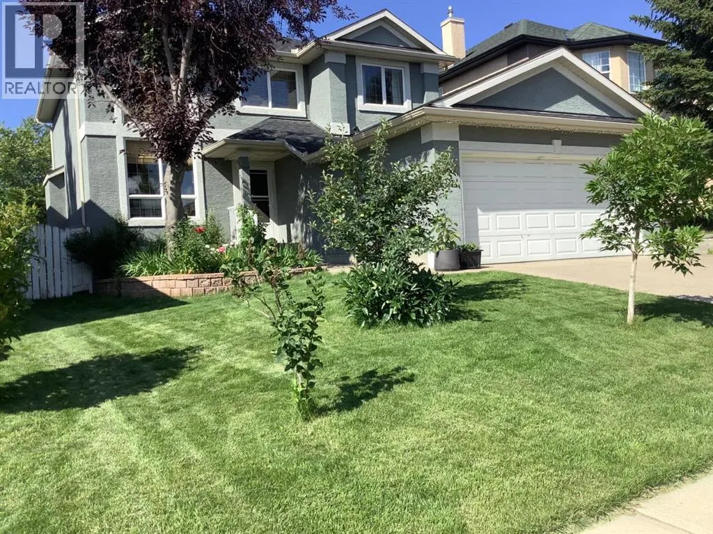 120 Simcoe Close SW
