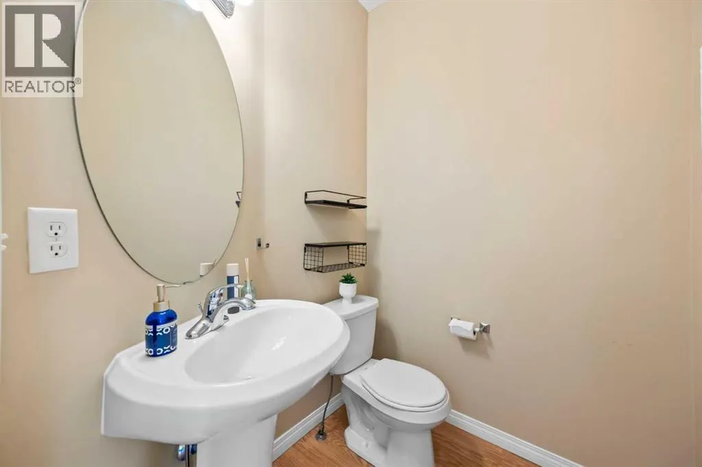 1301, 703 Luxstone Square SW