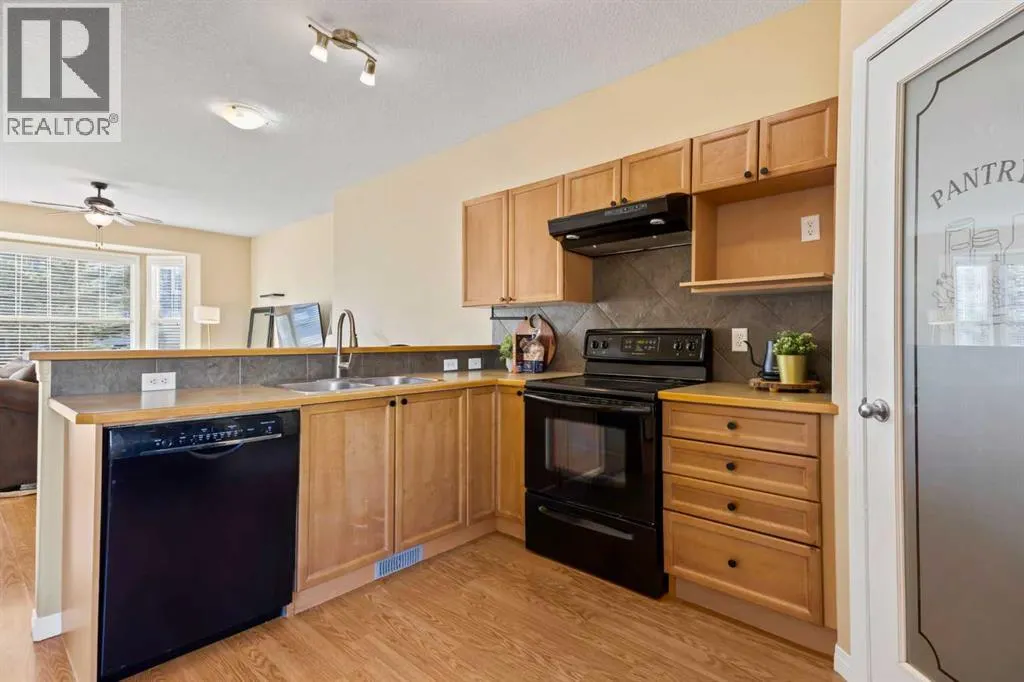 1301, 703 Luxstone Square SW