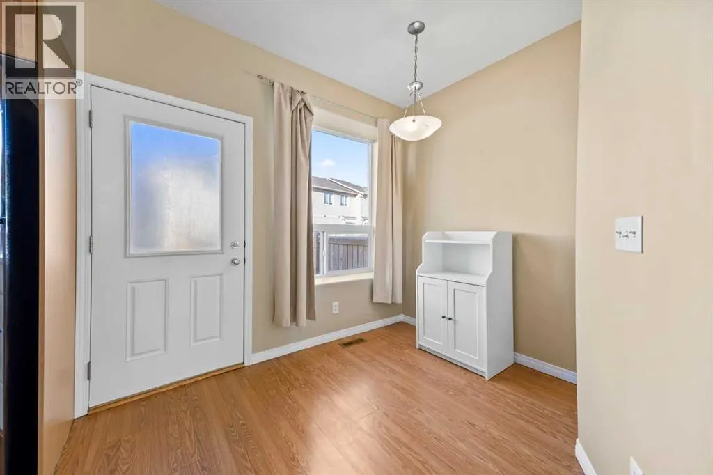 1301, 703 Luxstone Square SW
