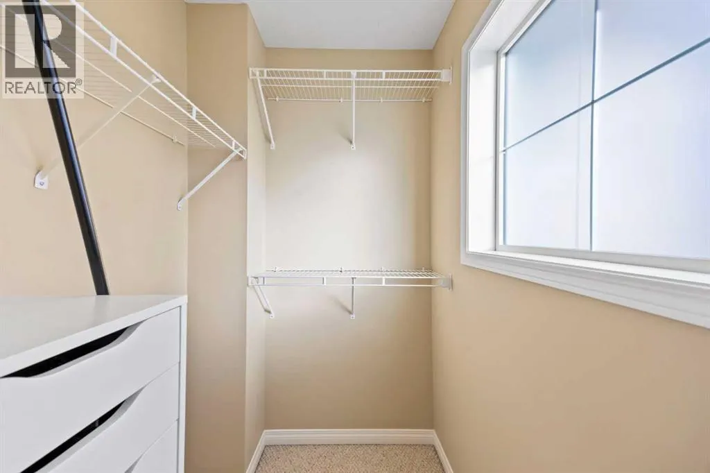 1301, 703 Luxstone Square SW