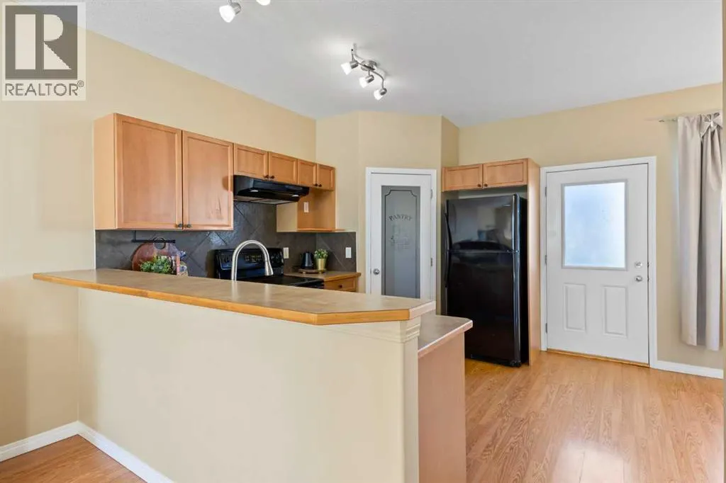 1301, 703 Luxstone Square SW