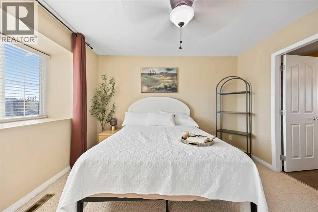 1301, 703 Luxstone Square SW