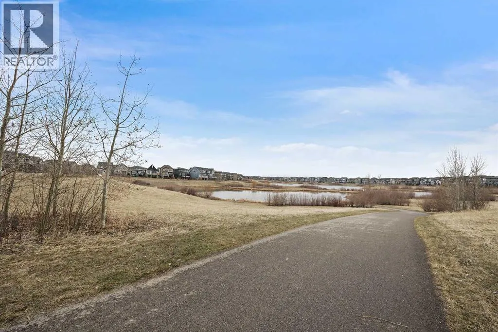 71 Masters Heights SE