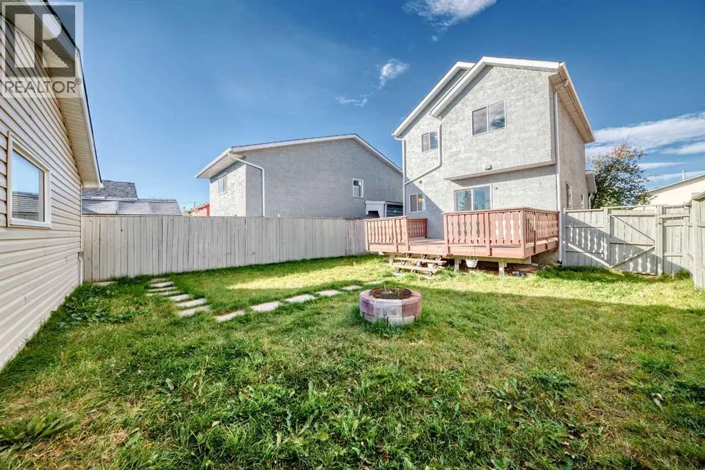 120 Martinview Close NE