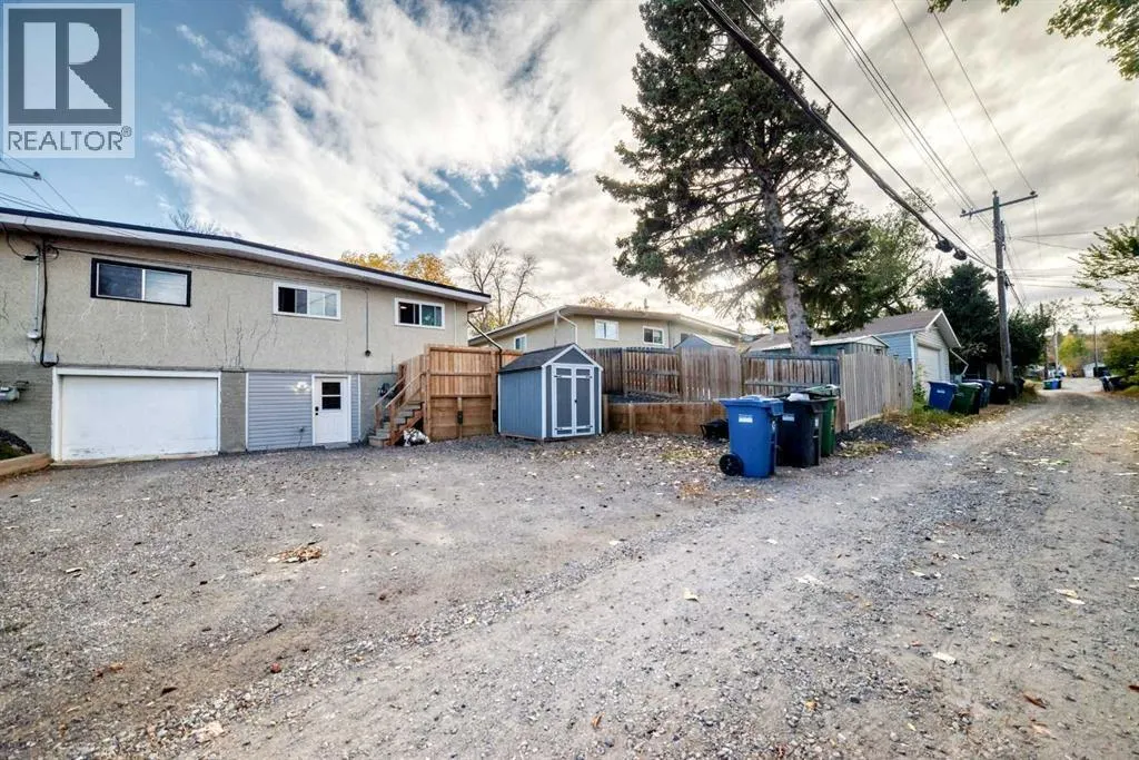 516 72 Avenue NW