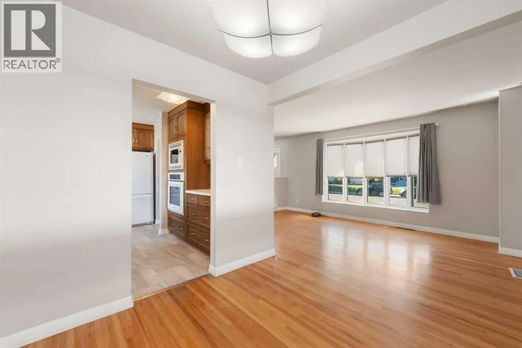 98 Lynnwood Drive SE