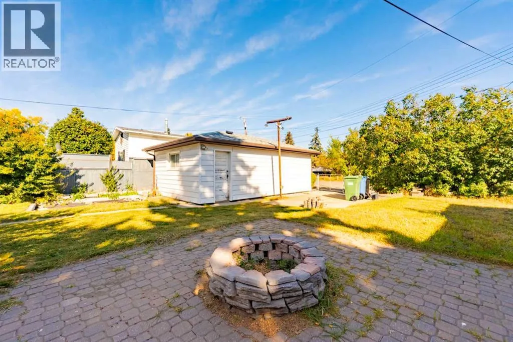 98 Lynnwood Drive SE