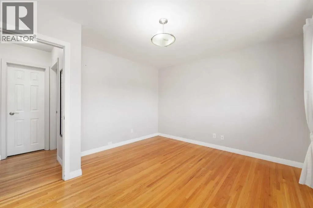 98 Lynnwood Drive SE