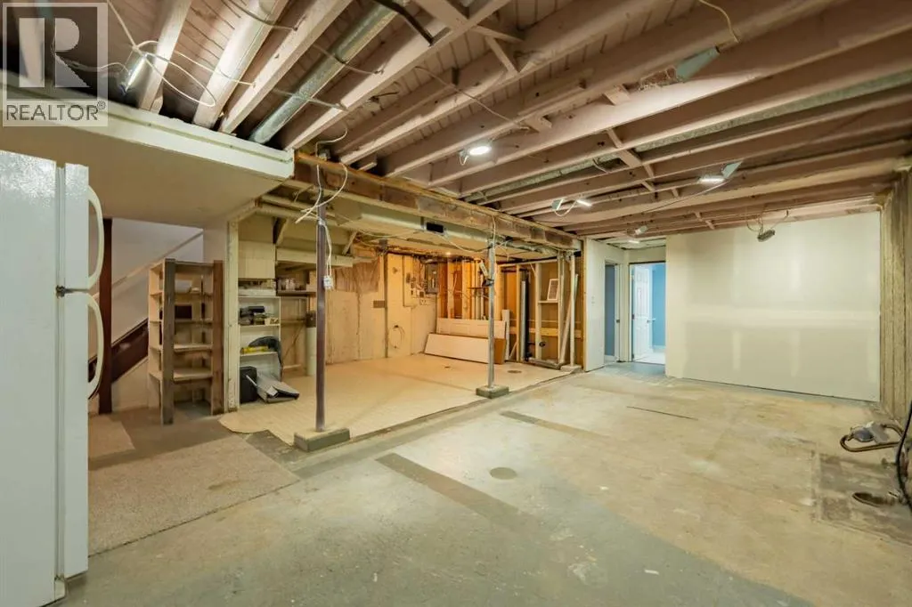 98 Lynnwood Drive SE