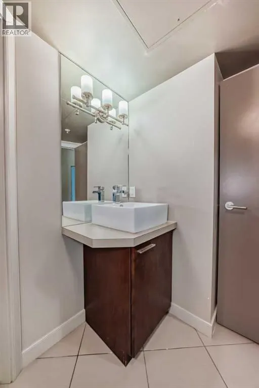 401, 220 12 Avenue SE
